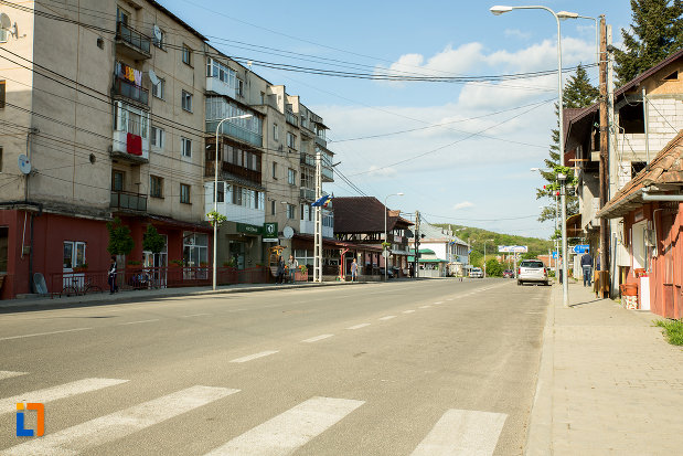 strada-din-orasul-ticleni-judetul-gorj.jpg