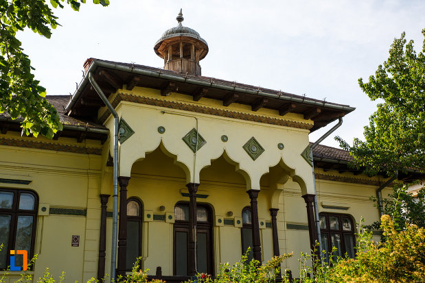 streasina-de-la-casa-pogorevici-din-odobesti-judetul-vrancea.jpg