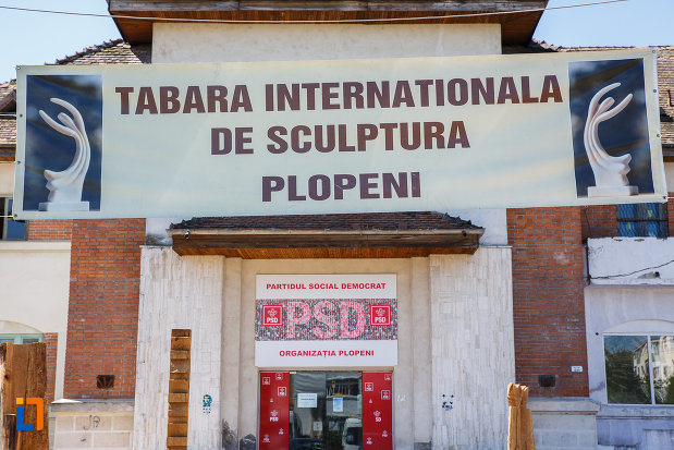 tabara-internationala-de-sculptura-orasul-plopeni-judetul-prahova.jpg