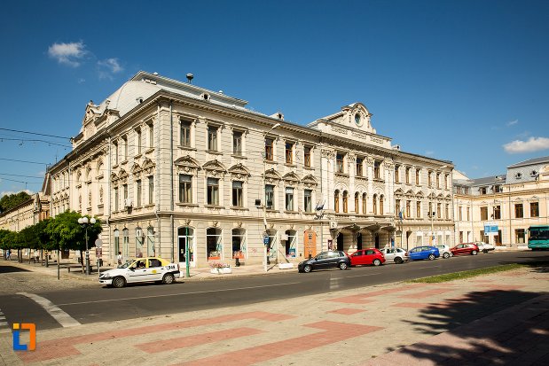 teatru-rally-azi-teatrul-maria-flotti-din-braila-judetul-braila-vazut-din-departare.jpg