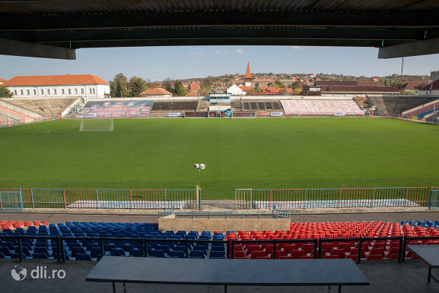 terenul-de-la-stadionul-iuliu-bodola-din-oradea-judetul-bihor.jpg