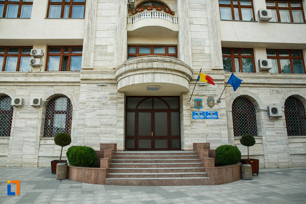 treptele-de-la-primaria-din-focsani-judetul-vrancea.jpg