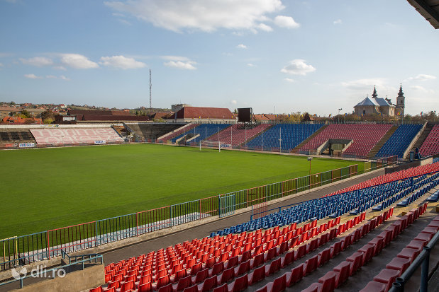 tribune-stadionul-iuliu-bodola-din-oradea-judetul-bihor.jpg