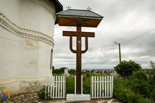 troita-aflata-la-biserica-ovidenia-din-odobesti-judetul-vrancea.jpg