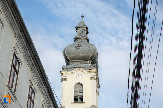 turn-cu-ceas-biserica-unitariana-din-cluj-napoca-judetul-cluj.jpg