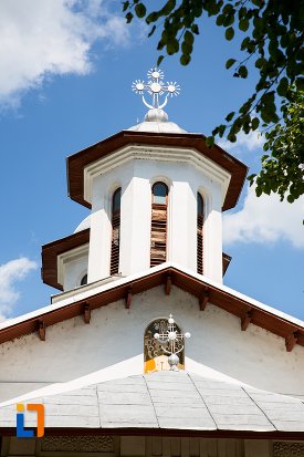 turn-de-la-biserica-adormirea-maicii-domnului-mavrodolu-din-pitesti-judetul-arges.jpg