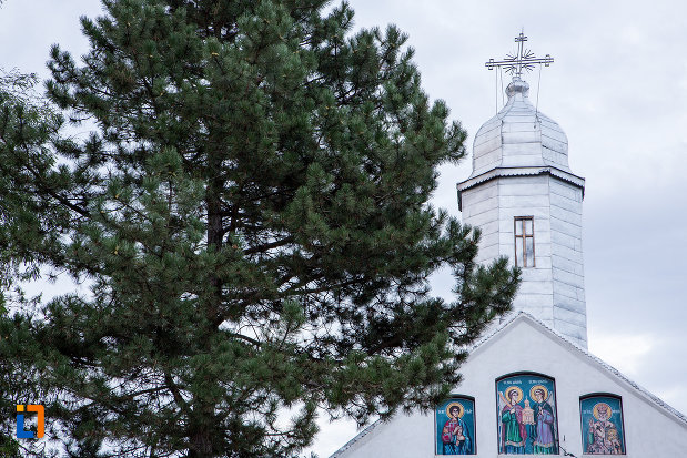 turn-de-la-biserica-sf-voievozi-1839-din-tandarei-judetul-ialomita.jpg
