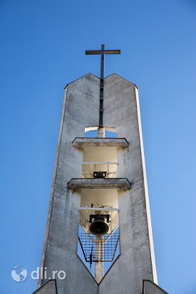 turnul-ci-clopotul-de-la-biserica-greco-catolica-din-baia-sprie-judetul-maramures.jpg