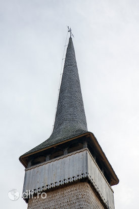 turnul-de-la-biserica-de-lemn-adormirea-maicii-domnului-din-sieu-judetul-maramures.jpg