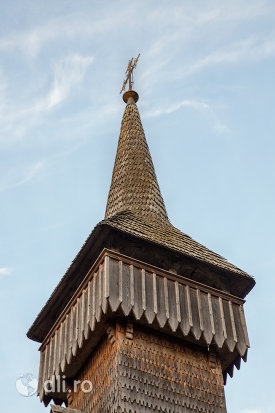 turnul-de-la-biserica-de-lemn-din-breb-judetul-maramures.jpg
