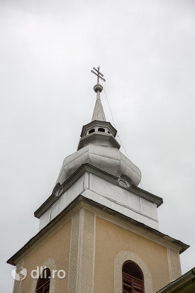turnul-de-la-biserica-ortodoxa-sf-emanuil-din-tautii-magheraus-judetul-maramures.jpg