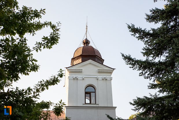 turnul-de-la-biserica-roset-din-botosani-judetul-botosani.jpg