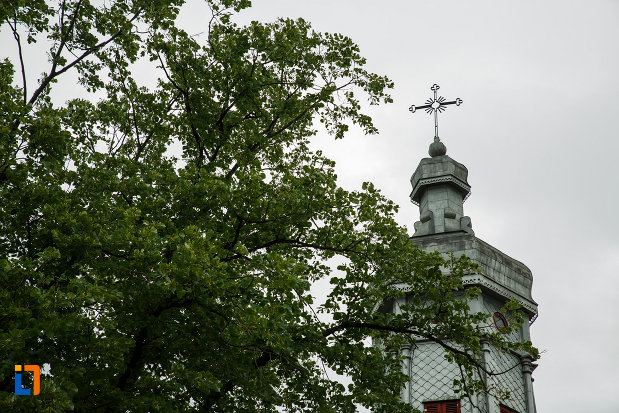 turnul-de-la-biserica-sapunaru-nasterea-maicii-domnului-1783-din-focsani-judetul-vrancea.jpg