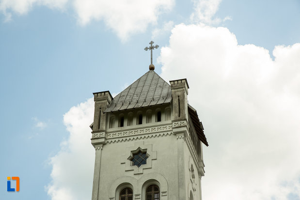 unul-dintre-turnurile-de-la-manastirea-tismana-judetul-gorj.jpg