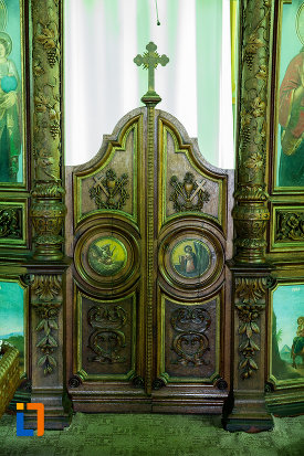 usa-de-altar-din-biserica-sf-nicolae-din-slatina-judetul-olt.jpg