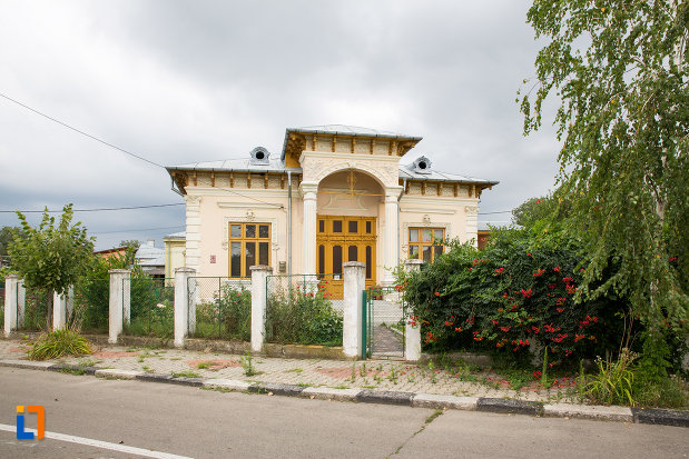 vedere-cu-casa-azi-sectie-a-muzeului-judetean-din-giurgiu-judetul-giurgiu.jpg