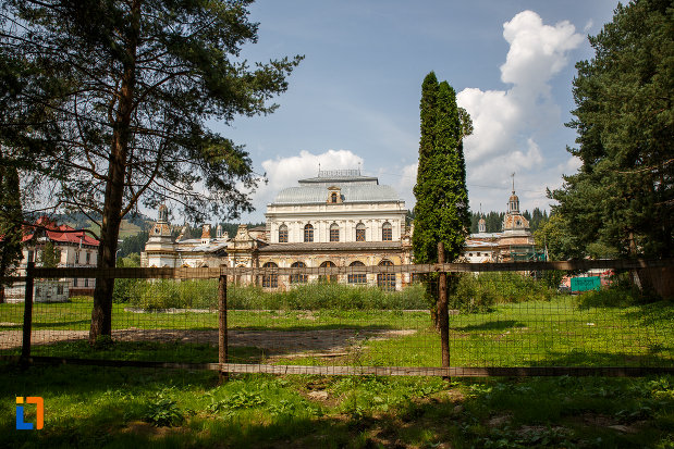 vedere-cu-cazinoul-bailor-1898-din-vatra-dornei-judetul-suceava.jpg