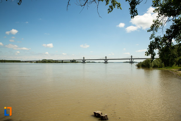 vedere-cu-podul-din-calafat-judetul-dolj.jpg