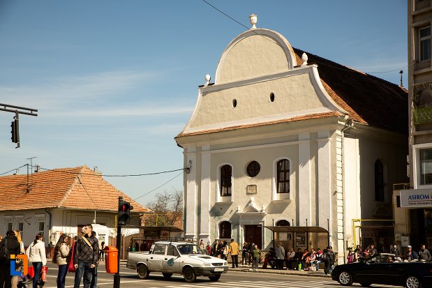 vedere-cu-sinagoga-din-alba-iulia-judetul-alba.jpg