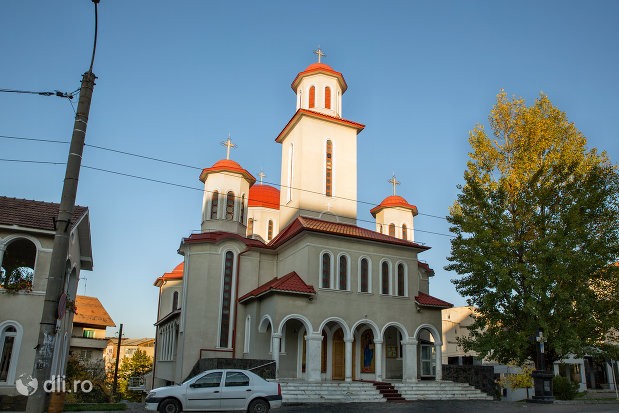 vedere-spre-biserica-ortodoxa-sfantul-stefan-din-zalau-judetul-salaj.jpg