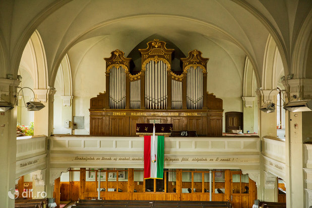 vedere-spre-orga-din-biserica-reformata-din-zalau-judetul-salaj.jpg