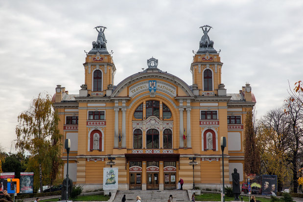 vedere-spre-teatrul-din-cluj-napoca-judetul-cluj.jpg