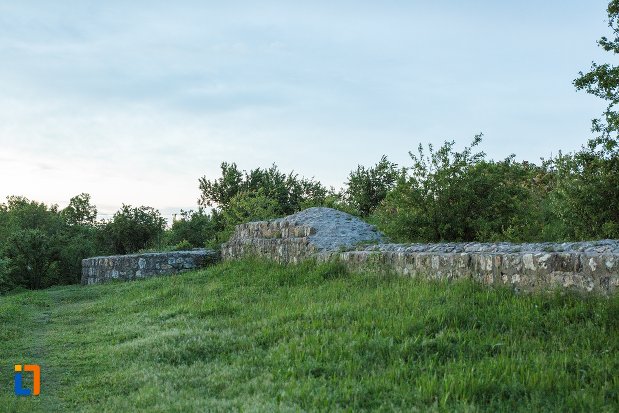 vedre-cu-asezarea-romana-sucidava-din-corabia-judetul-olt.jpg