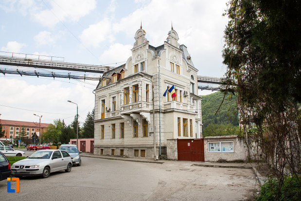 vila-koch-azi-casa-corpului-didactic-din-resita-judetul-caras-severin.jpg