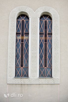 vitralii-de-la-catedrala-ortodoxa-din-calinesti-oas-judetul-satu-mare.jpg