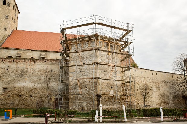 zid-si-turn-de-la-cetatea-aiudului-judetul-alba.jpg