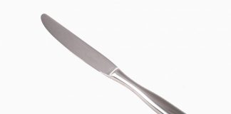 Istoria și evoluția cuțitului – De la armă la instrument utilizat pentru a mânca Cutitul