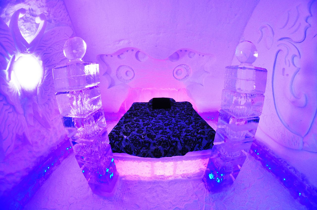 Hotelul de gheata din Quebec11