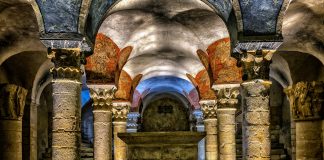 Îngroparea morților