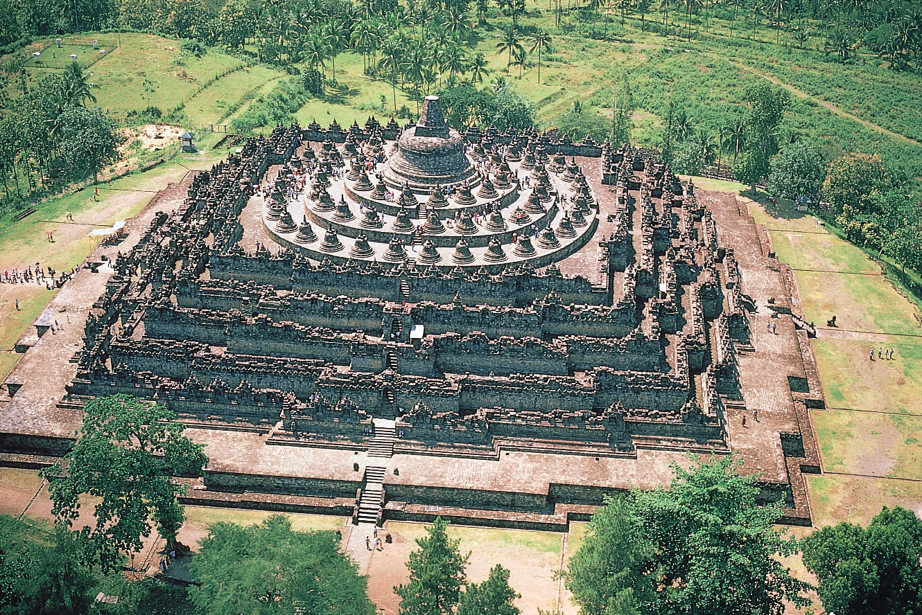 Piramide in Indonezia