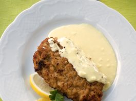 Cum este corect - gordon bleu sau cordon-bleu