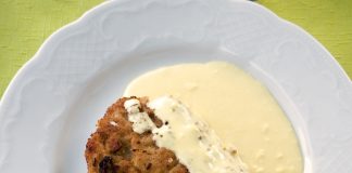 Cum este corect - gordon bleu sau cordon-bleu