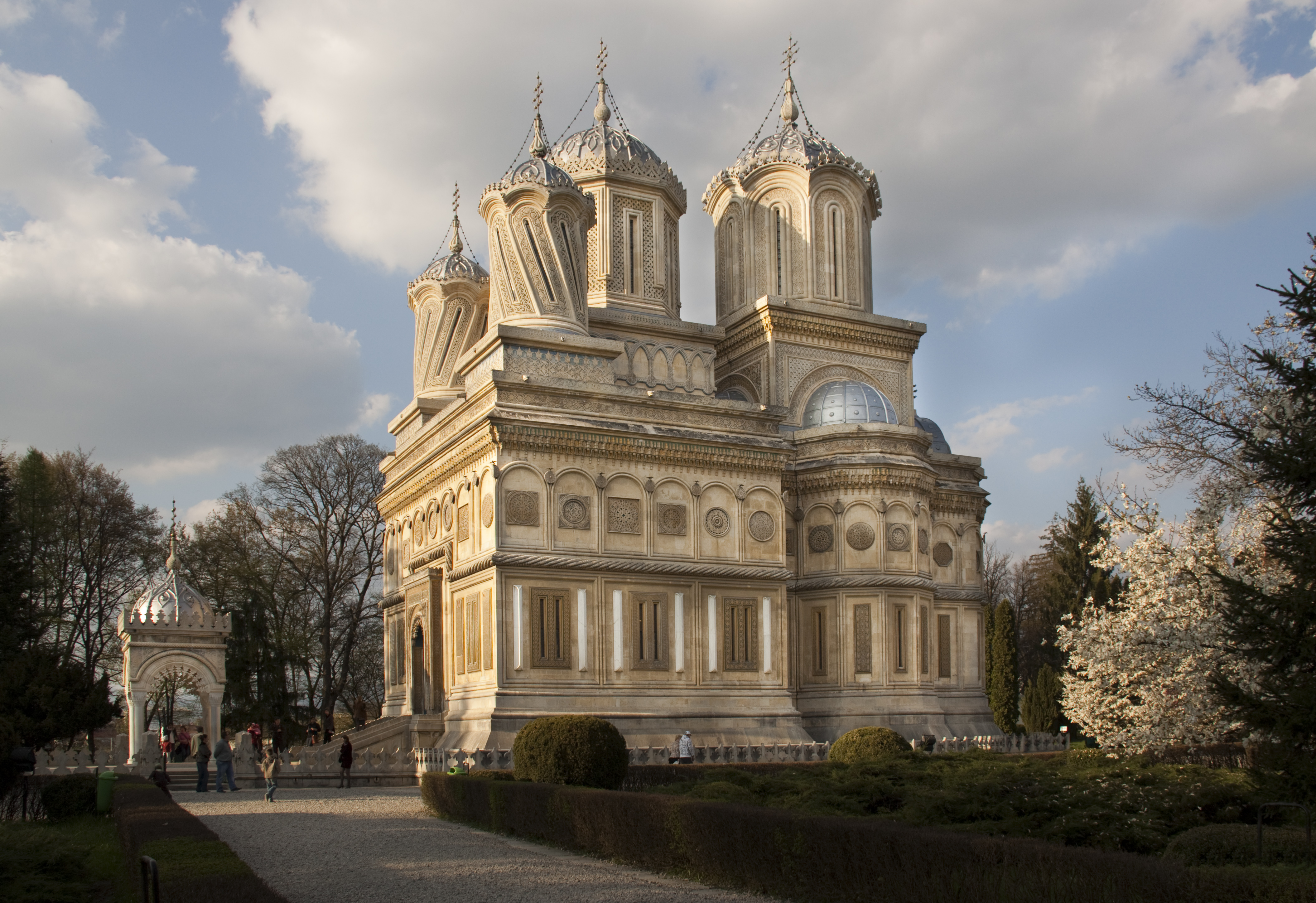 Spiritualitatea românească, Manastirea Argesului