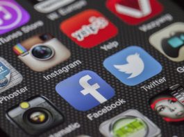 Cum este corect – Reţele de socializare sau Reţele sociale