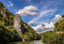 10 locuri de vizitat în România, care îți vor schimba părerea despre țara noastră
