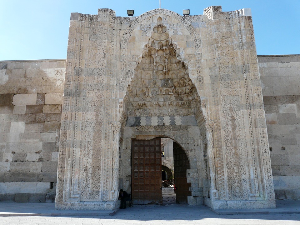 Caravanserai, cuvânt cu sonorităţi orientale şi cu o istorie milenară