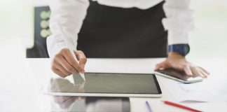 În spatele fiecărei platforme interactive stă un antreprenor creativ un antreprenor creativ