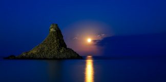 Luna – 10 aspecte fascinante despre faţa văzută şi cea nevăzută a Lunii