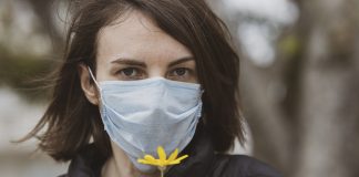 Pierderea mirosului şi a gustului din cauza COVID-19