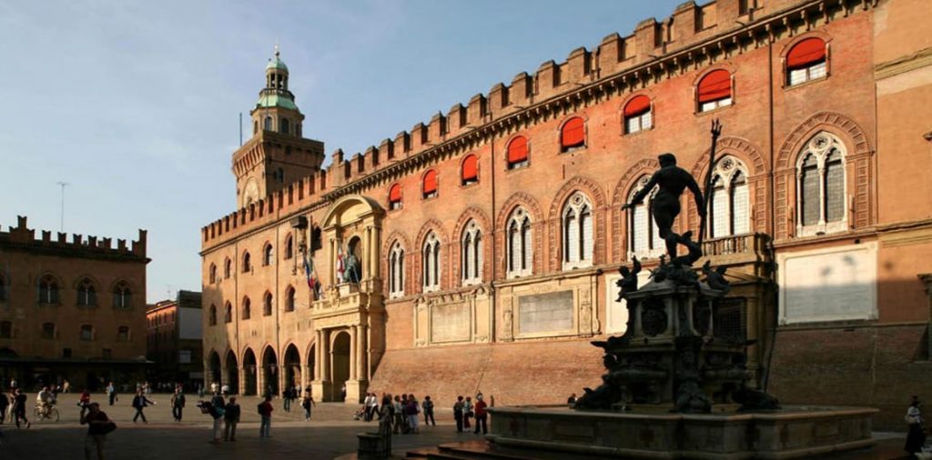 Universitatea Bologna