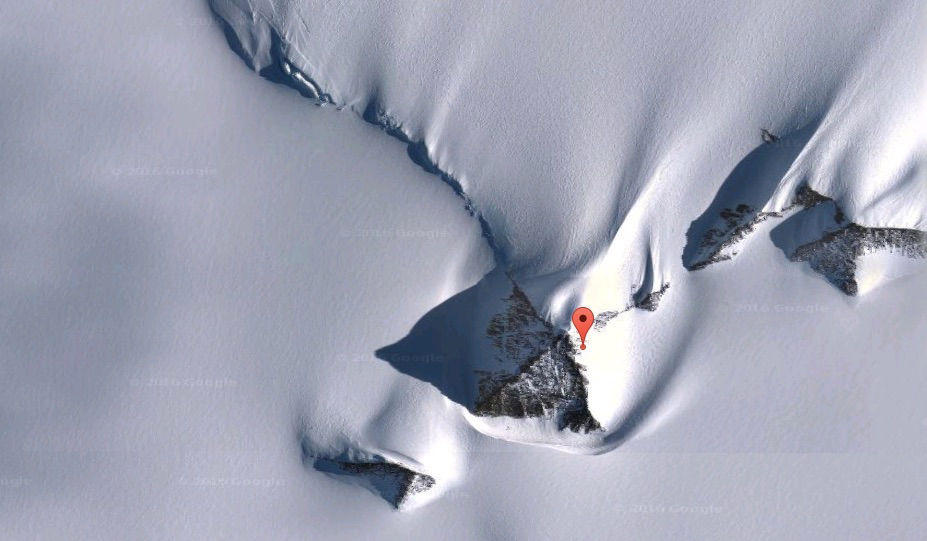 Piramide in Antarctica, Sursa CBS