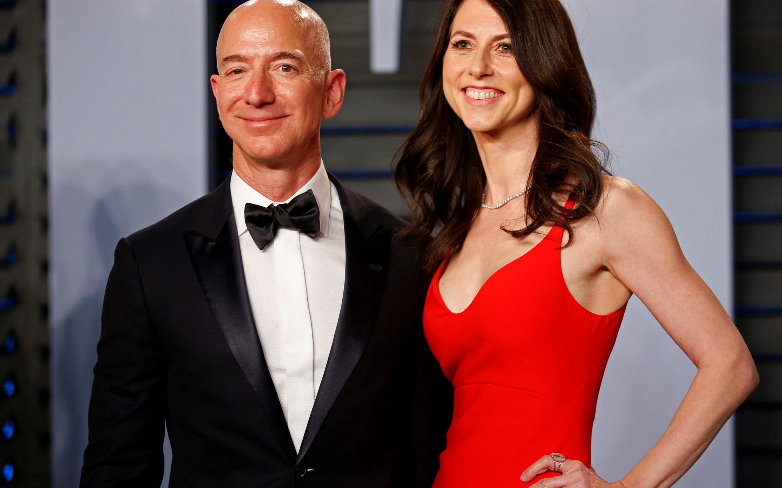 Jeff Bezos si MacKenzie Scott