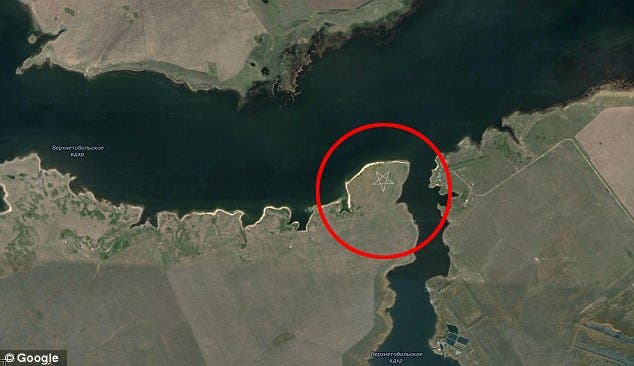 10 descoperiri ciudate făcute cu ajutorul Google Earth, Pentagrama in Kazahstan