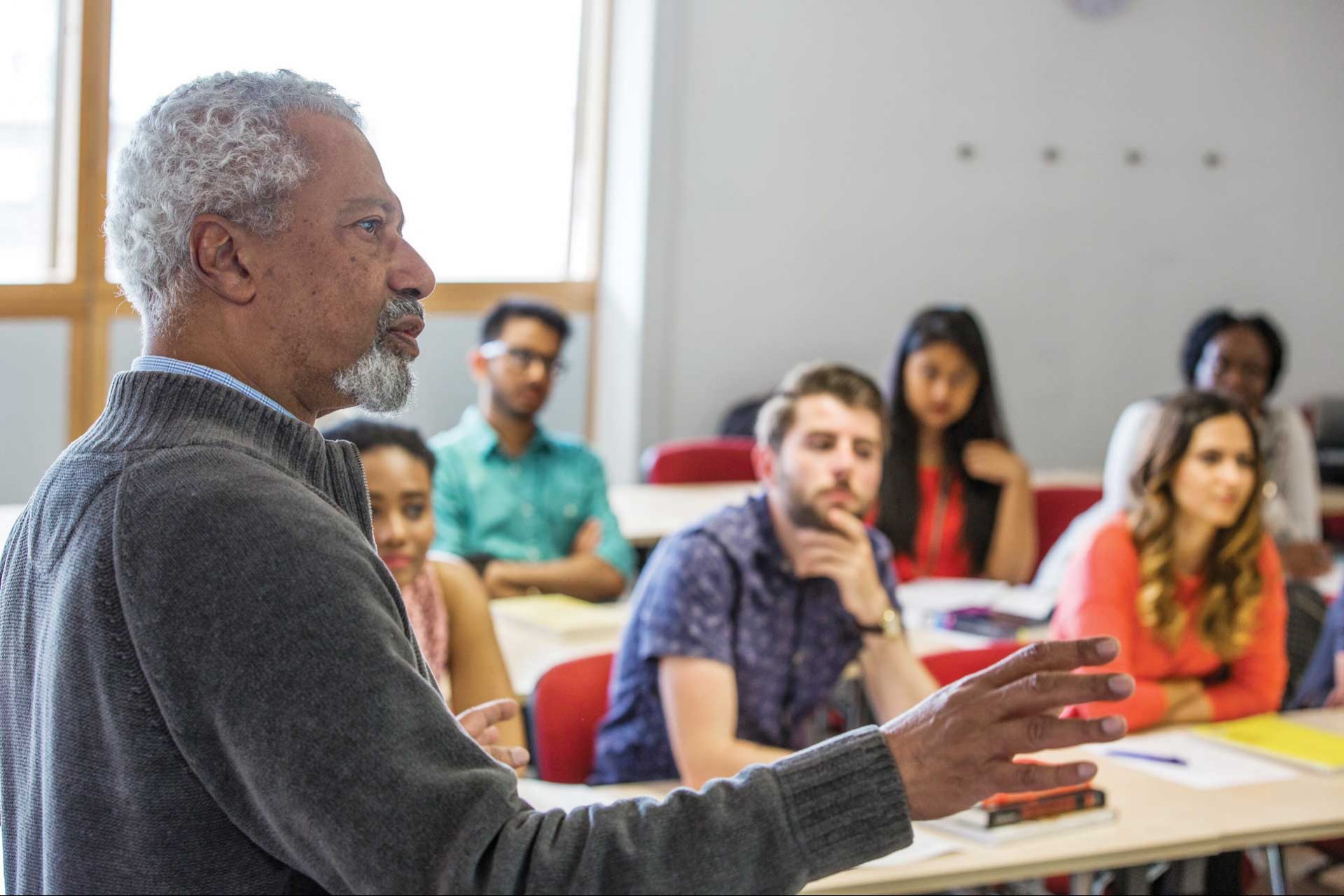 Abdulrazak Gurnah, laureatul Premiul Nobel pentru Literatură 2021, profesor la Universitatea Kent