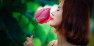 8 Martie – Care sunt culorile care simbolizează Ziua Internaţională a Femeii? 8 Martie – Ziua Internaţională a Femeii