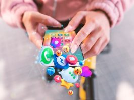 Răspunsul la saturația social media migrarea spre spații online intime și mai autentice